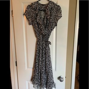 Elegant flowy black and white dress size 10